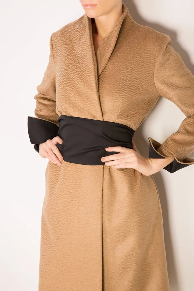 DALB by Mihaela Dulgheru Manteau en cachemire Standing