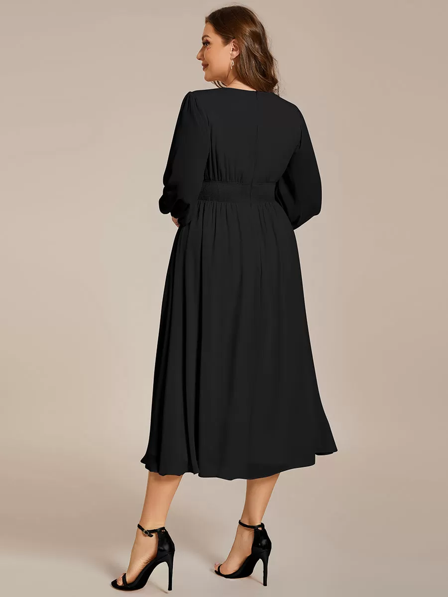 Robe invité mariage mi-longue élégante à col en V et manches longues
