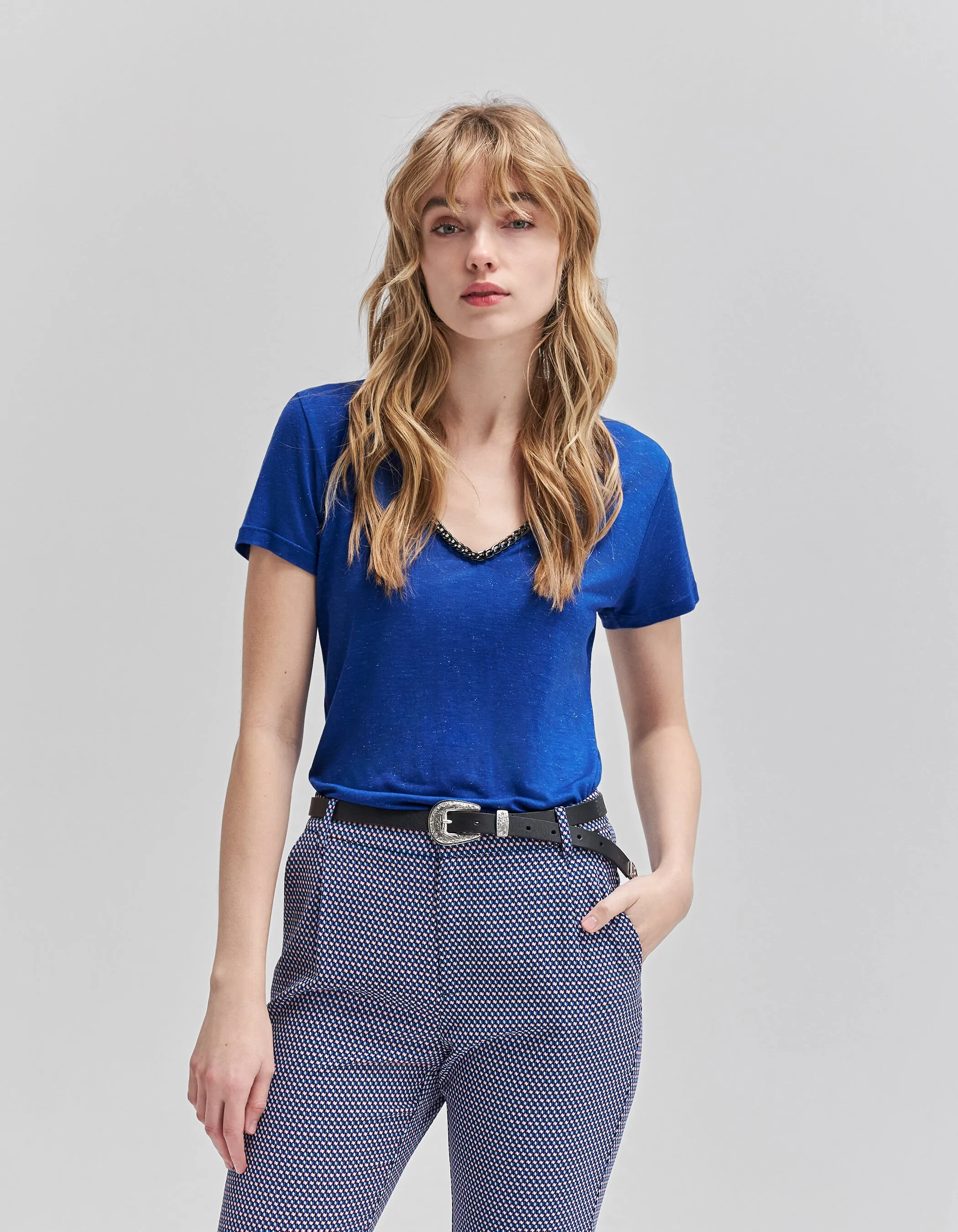 Tee-shirt cobalt lurex décor chaîne à l'encolure Femme