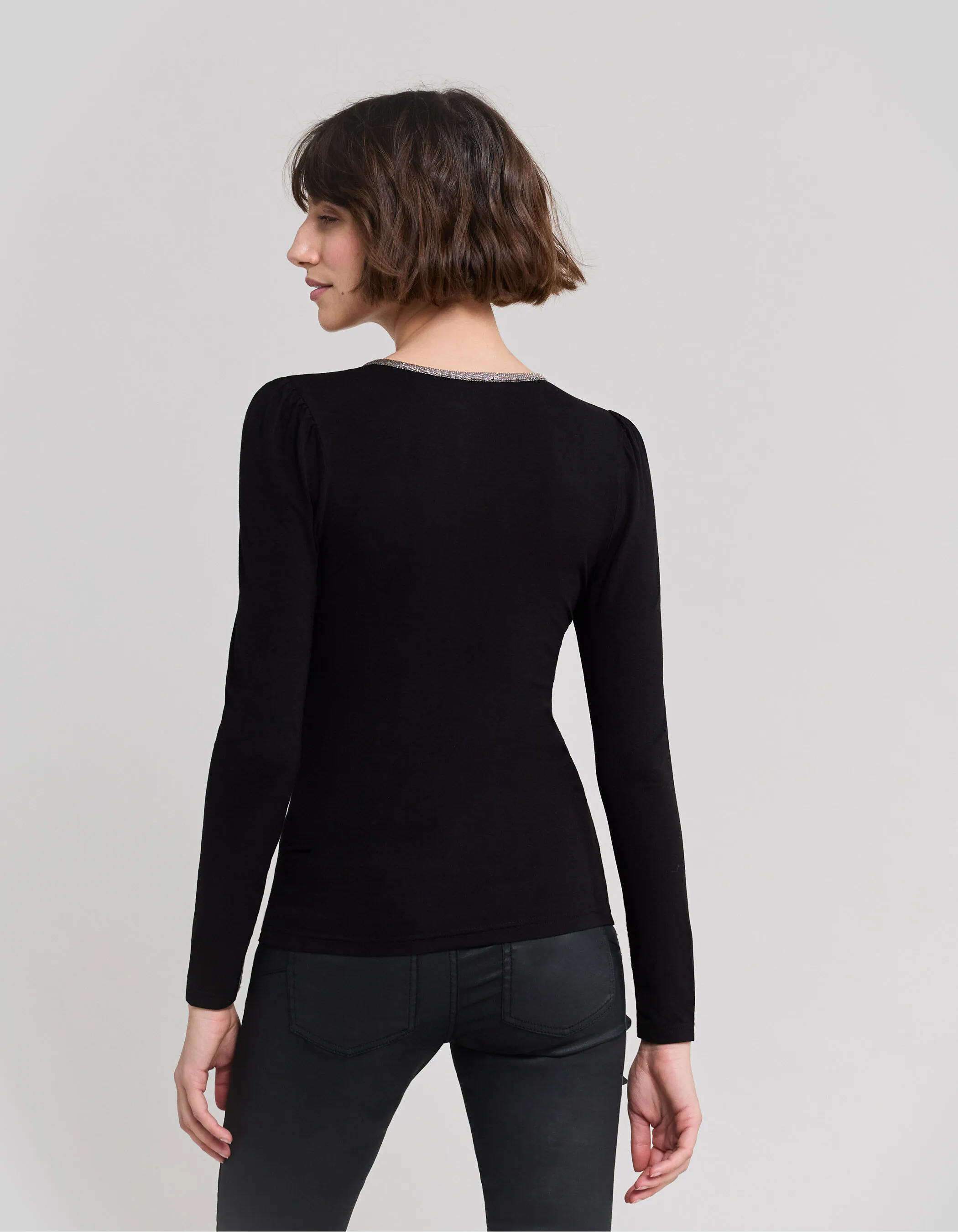 Tee-shirt noir ganses résille métallisée Femme